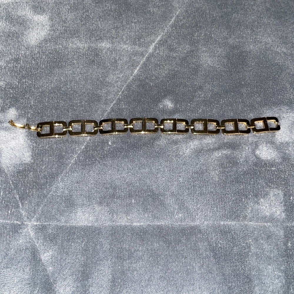 Preloved Christian Dior bracelet great condition size is 7.5” minor scratches. - Picture 5 of 10